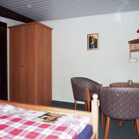 Hof Guttels Waldgasthof Ferienpension ローテンブルク・アン・デア・フルダ 部屋 写真