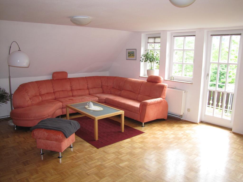 Hof Guttels Waldgasthof Ferienpension ローテンブルク・アン・デア・フルダ 部屋 写真