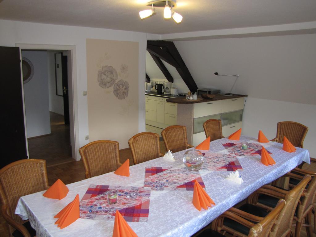 Hof Guttels Waldgasthof Ferienpension ローテンブルク・アン・デア・フルダ 部屋 写真