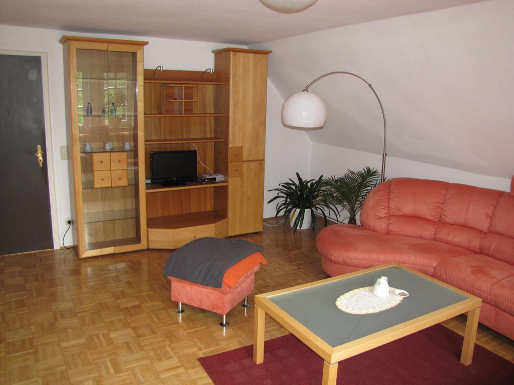 Hof Guttels Waldgasthof Ferienpension ローテンブルク・アン・デア・フルダ 部屋 写真
